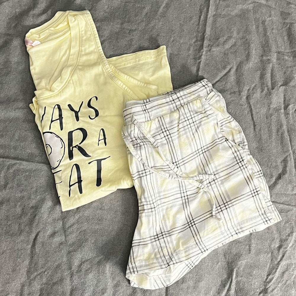 La Vie En Rose Pyjama Set